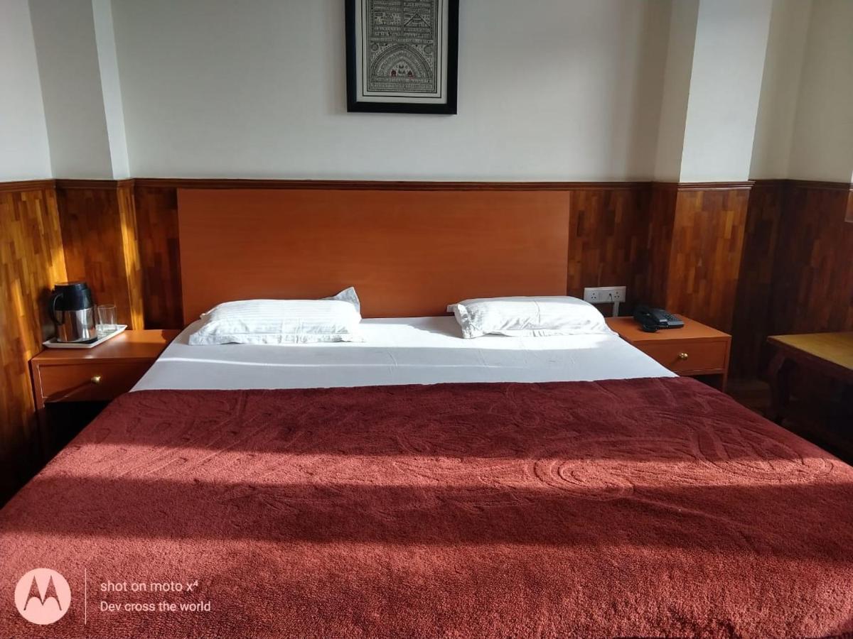 Bon Hotel Crystal Palace 甘托克 外观 照片