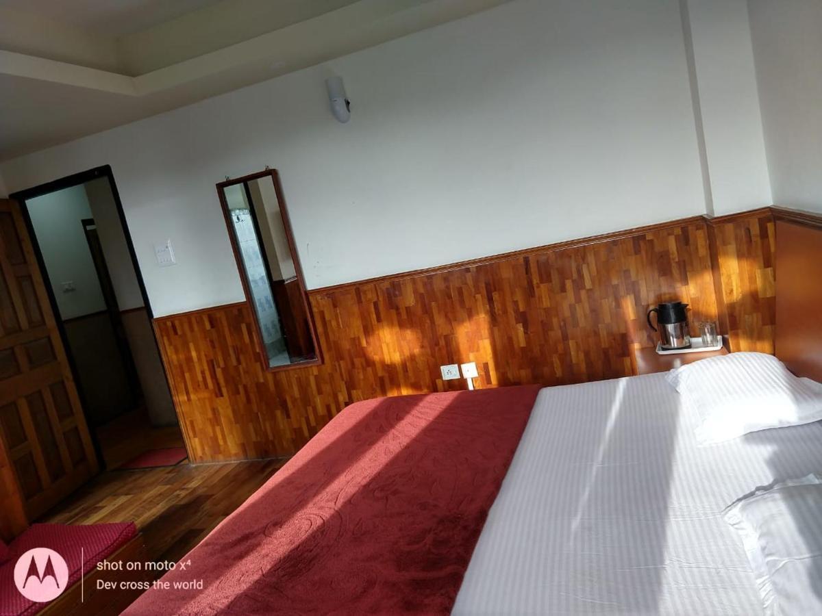 Bon Hotel Crystal Palace 甘托克 外观 照片